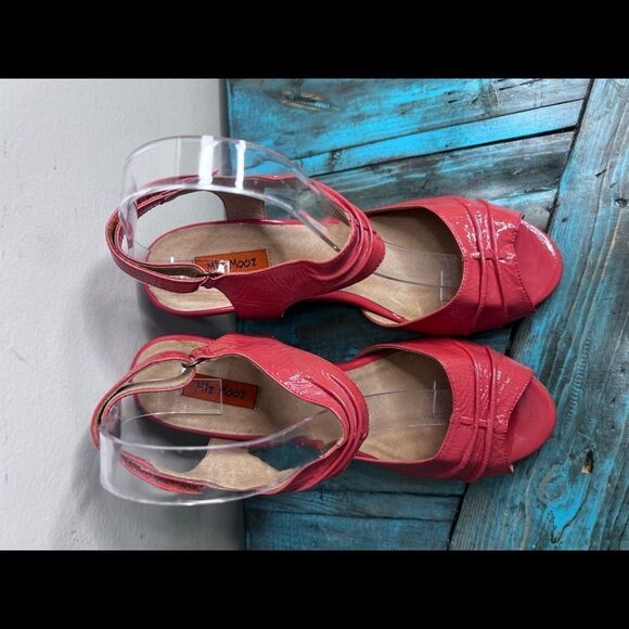 Size 9 Miz Mooz Pinky Peach Chunky Heel Sandals - Picture 3 of 10